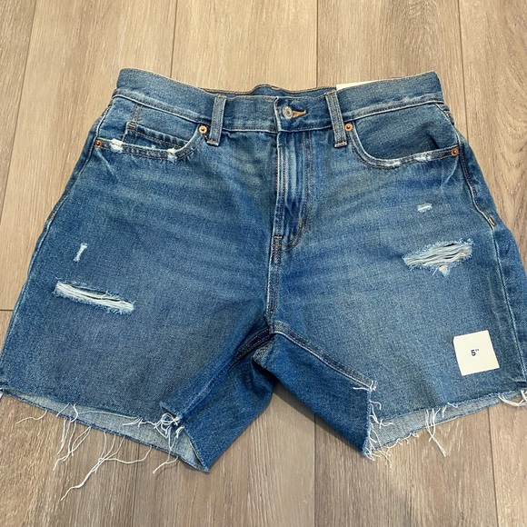 Old Navy distress Shorts - Picture 1 of 3